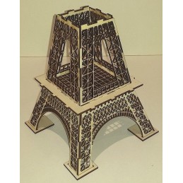 Maquette Tour Eiffel (75). Montage 2eme étage.